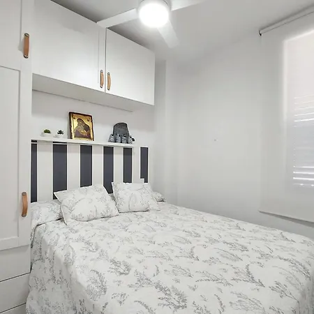Luxurious In With Wifi Holiday home Piles