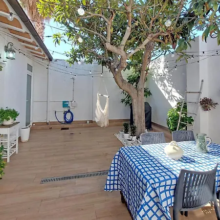Luxurious In With Wifi Holiday home *